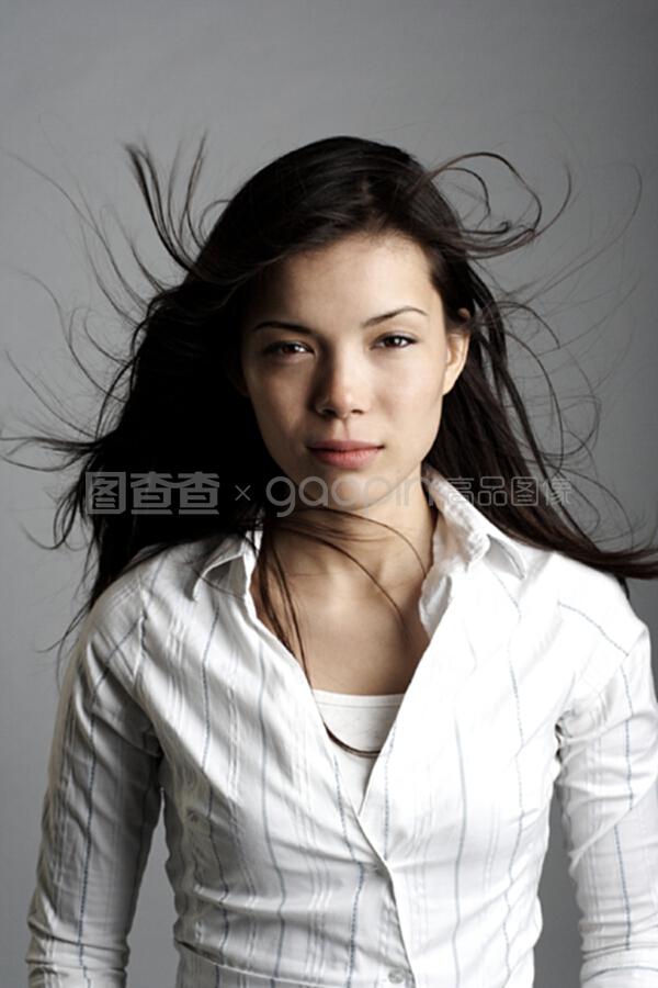 霓虹寡妇